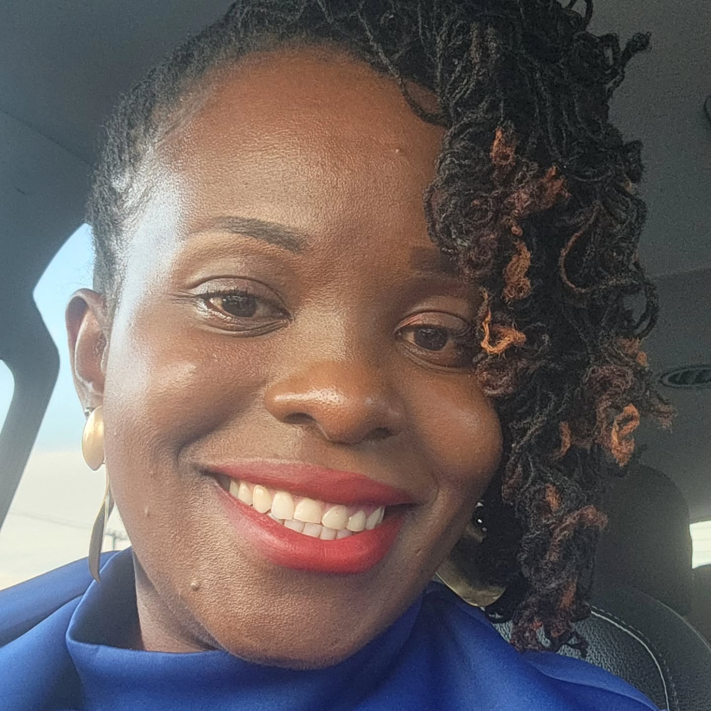 Diana, owner of Locs With Love